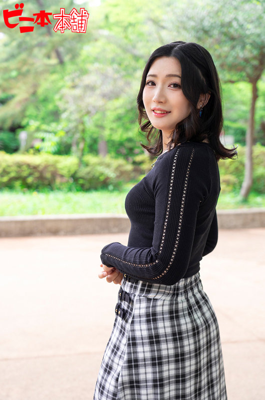 鞠るりさん 4 画像1