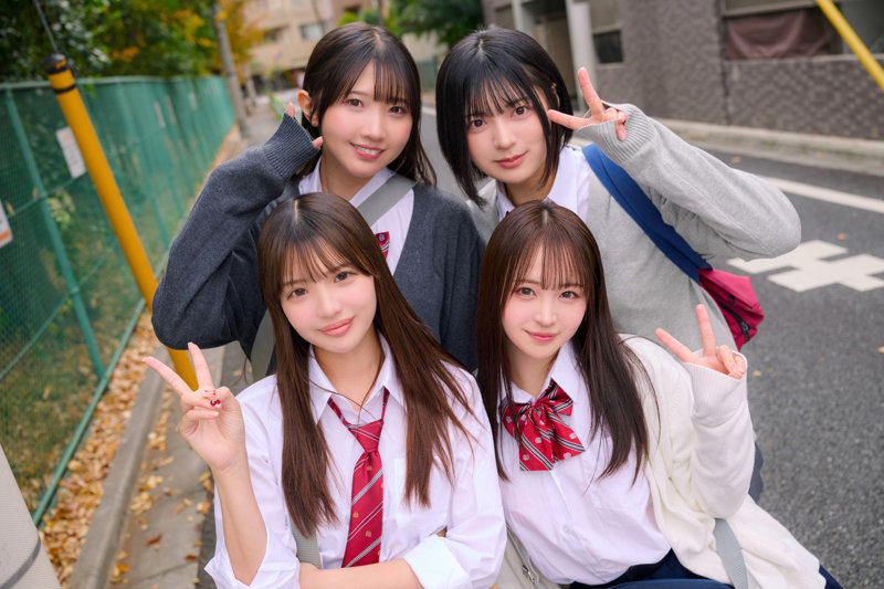 める&ひかり&もあ&ゆみ 画像1